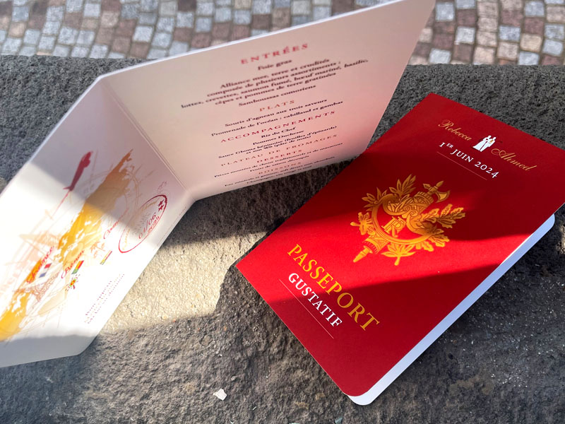 menu-mariage-passeport-rouge-bordeaux