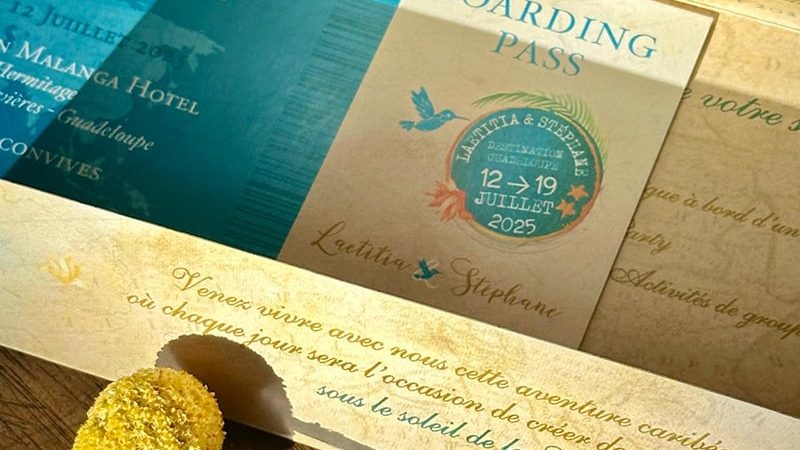 Faire-part mariage boarding pass Guadeloupe format carte d'embarquement turquoise et doré