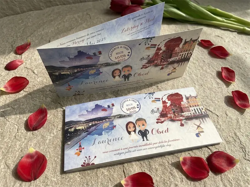 Faire-part de mariage ouvert avec carte des Pays-Bas et texte bilingue français-néerlandais sur fond minéral